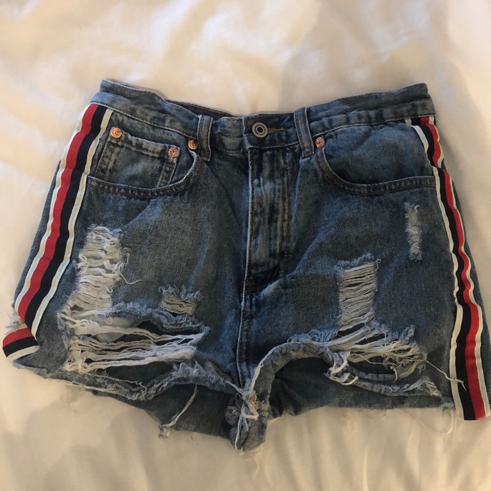 Signature shorts